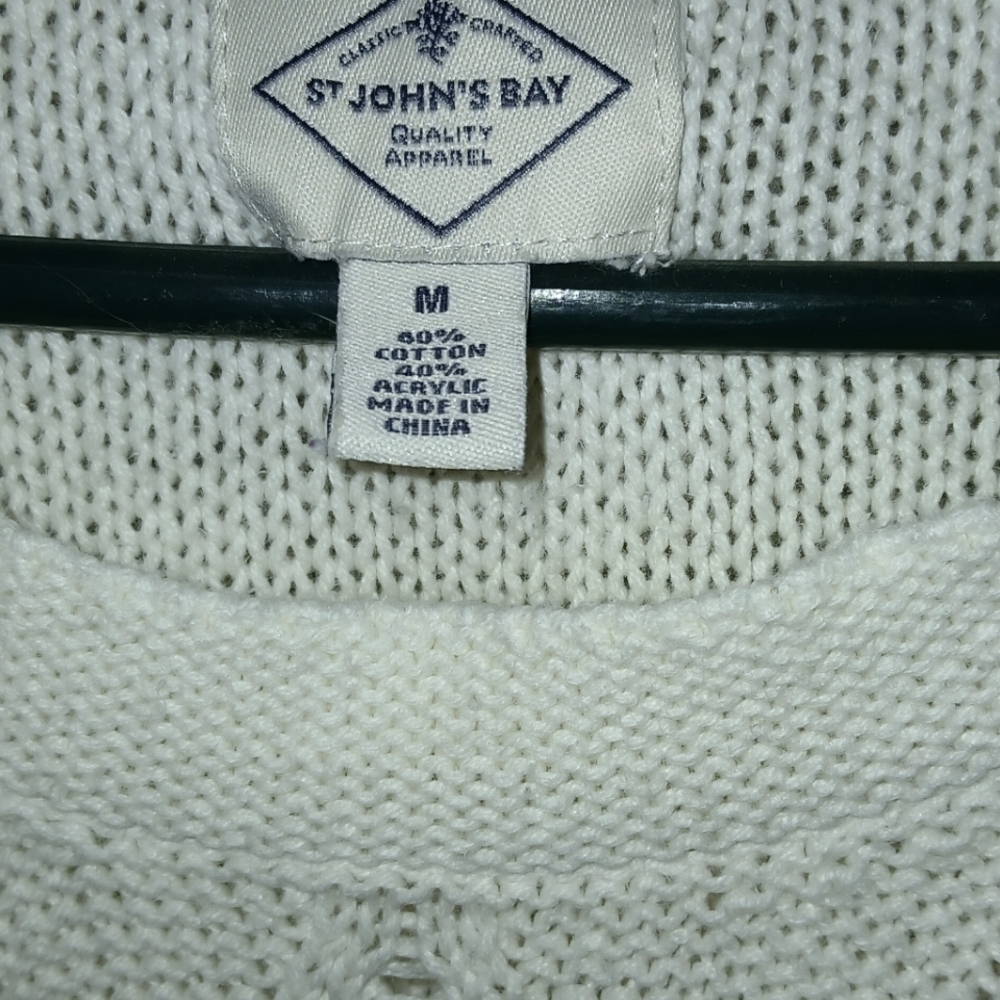 MEDIUM: St. John's Bay Cable Knit Sweater - Picture 3 of 9